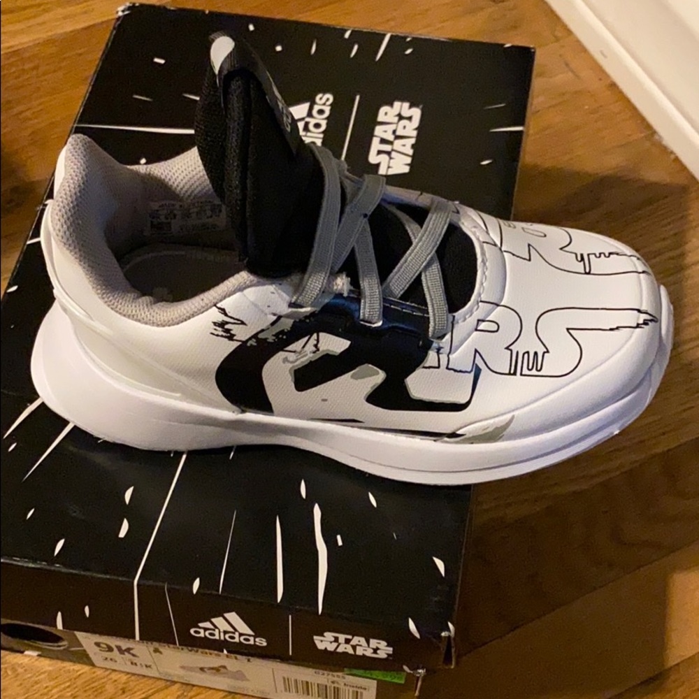 BOYS Adidas Storm Trooper Sneakers